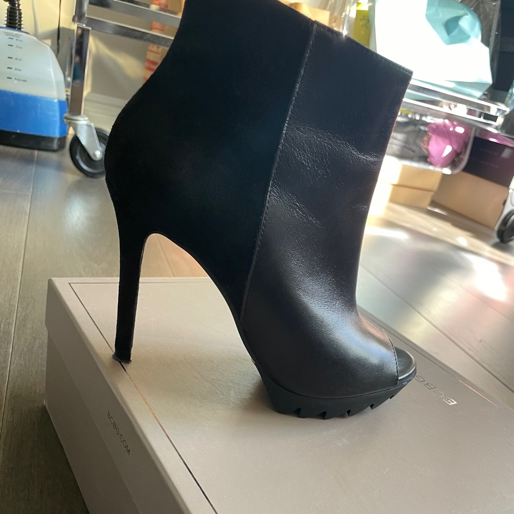Great condition black heels